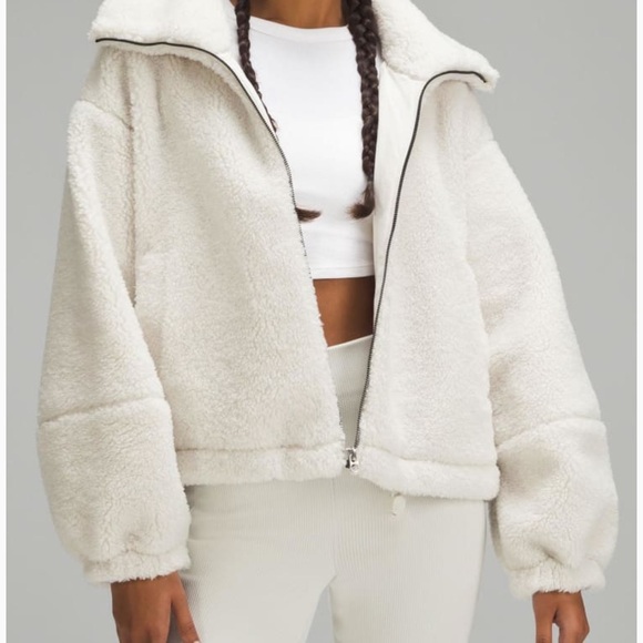 Lululemon cinchable fleece - Picture 3 of 3